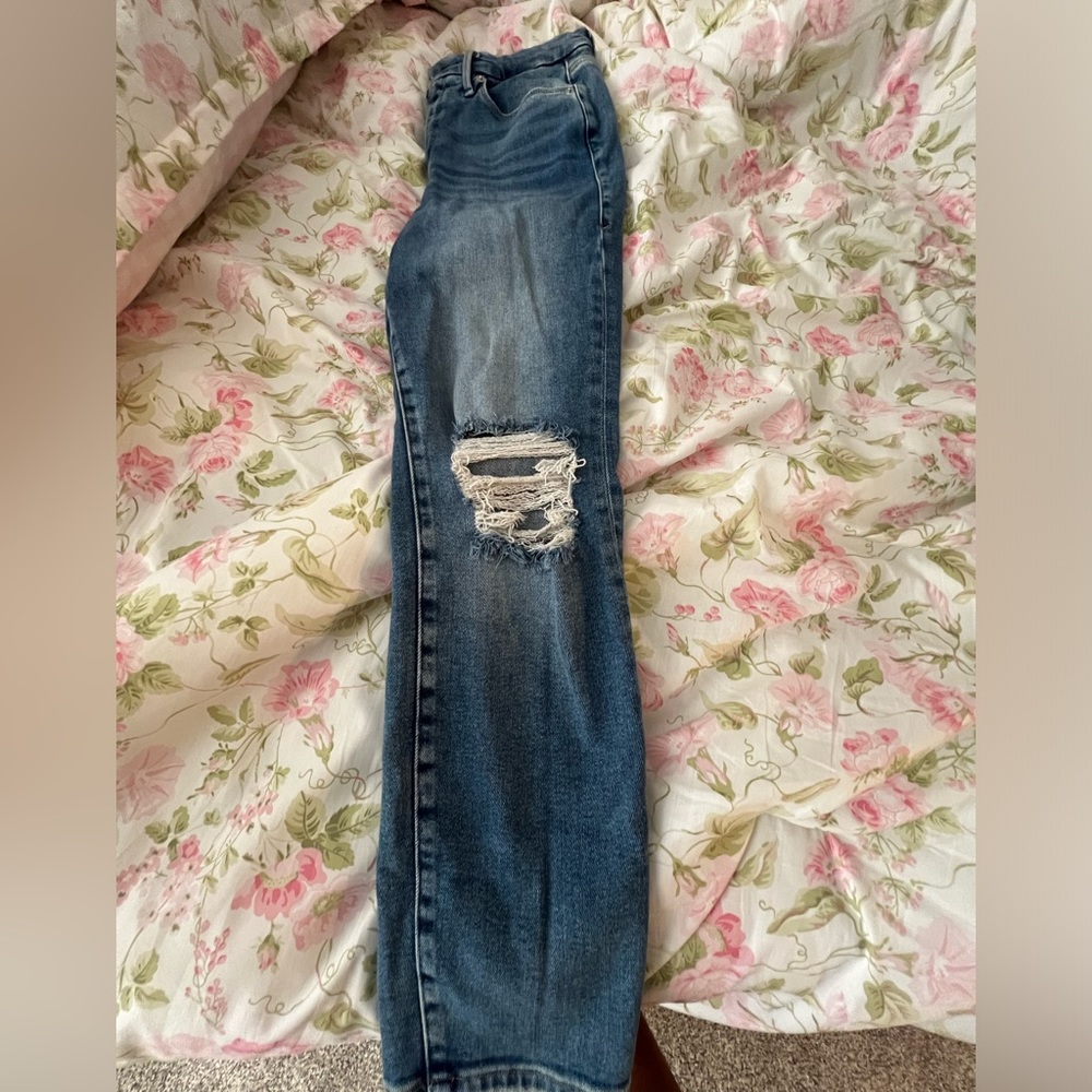 Good American Ripped Jeans